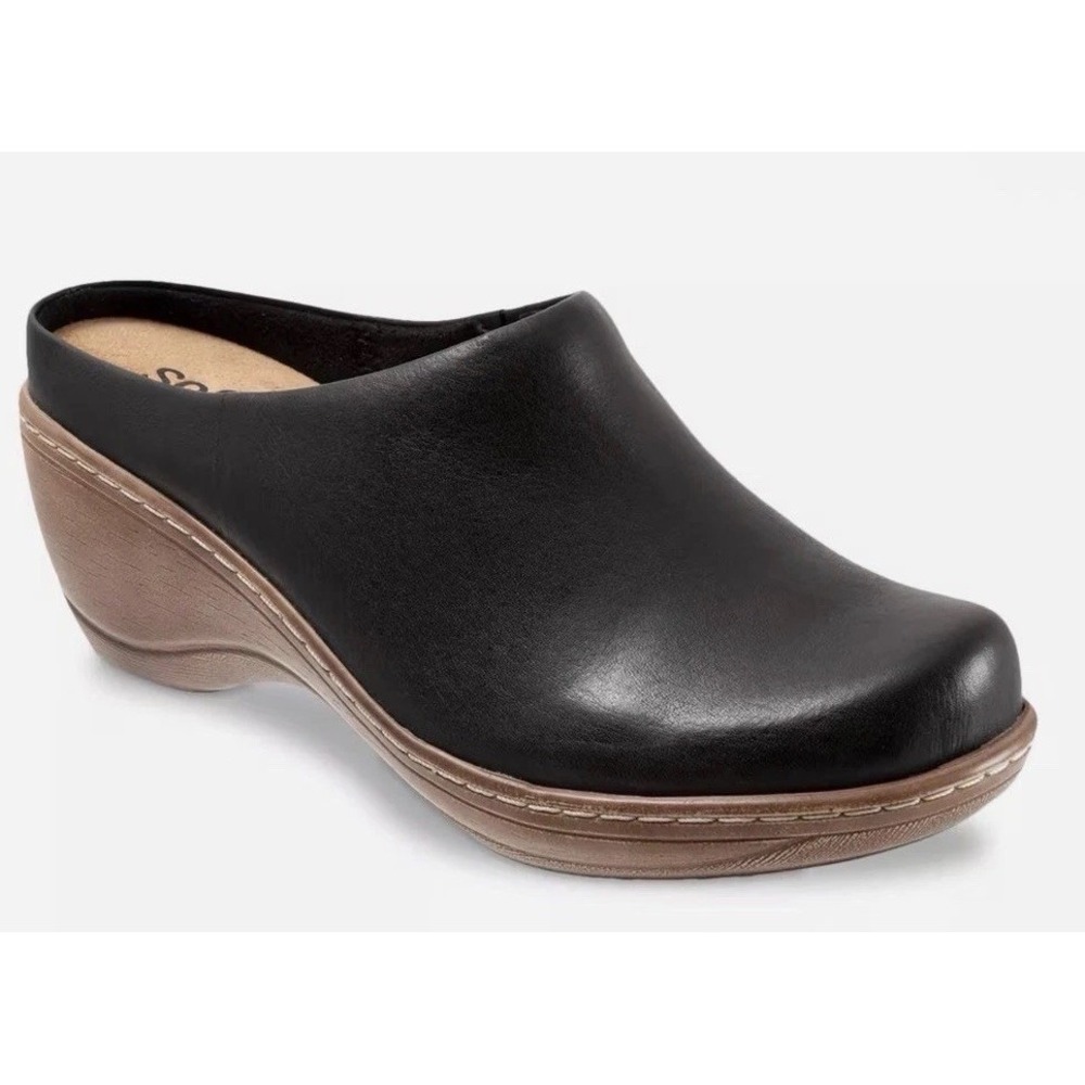 NIB Softwalk Madison Clog Black 10.5 N Narrow Leather $145 Wedge Comfort Slip On